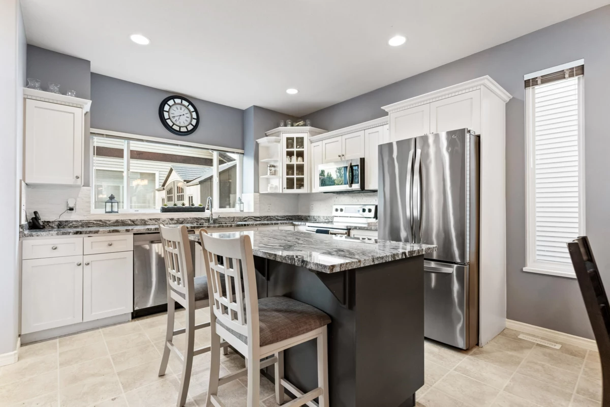 Walk-In Closet Photo of 24107 102 Avenue, Maple Ridge, BC