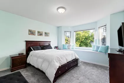 Powder Room Photo of 24107 102 Avenue, Maple Ridge, BC