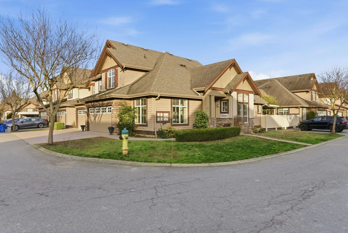 Exterior Rear Photo of 41 6577 Southdowne Place, Chilliwack, BC