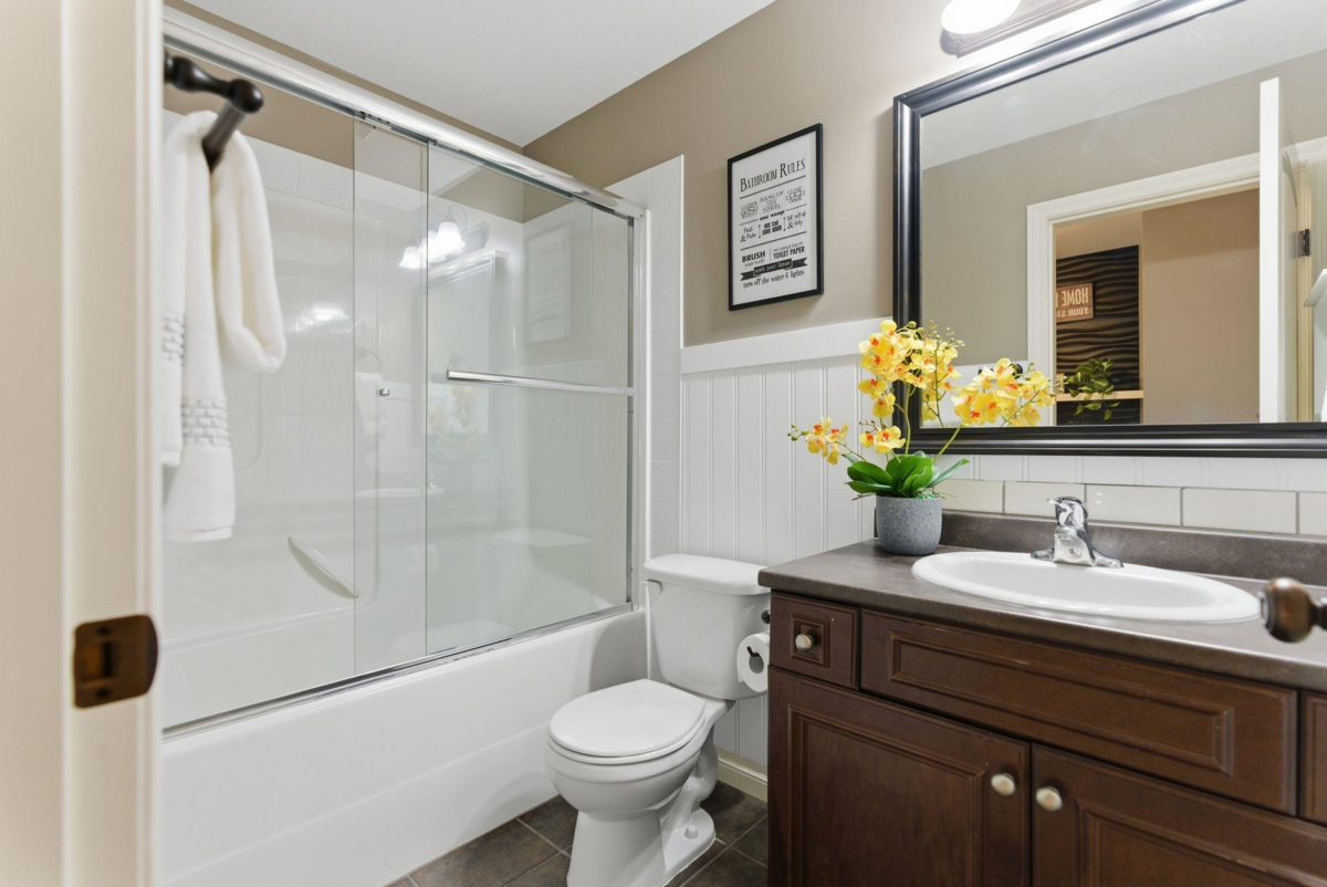 Laundry Room Photo of 41 6577 Southdowne Place, Chilliwack, BC
