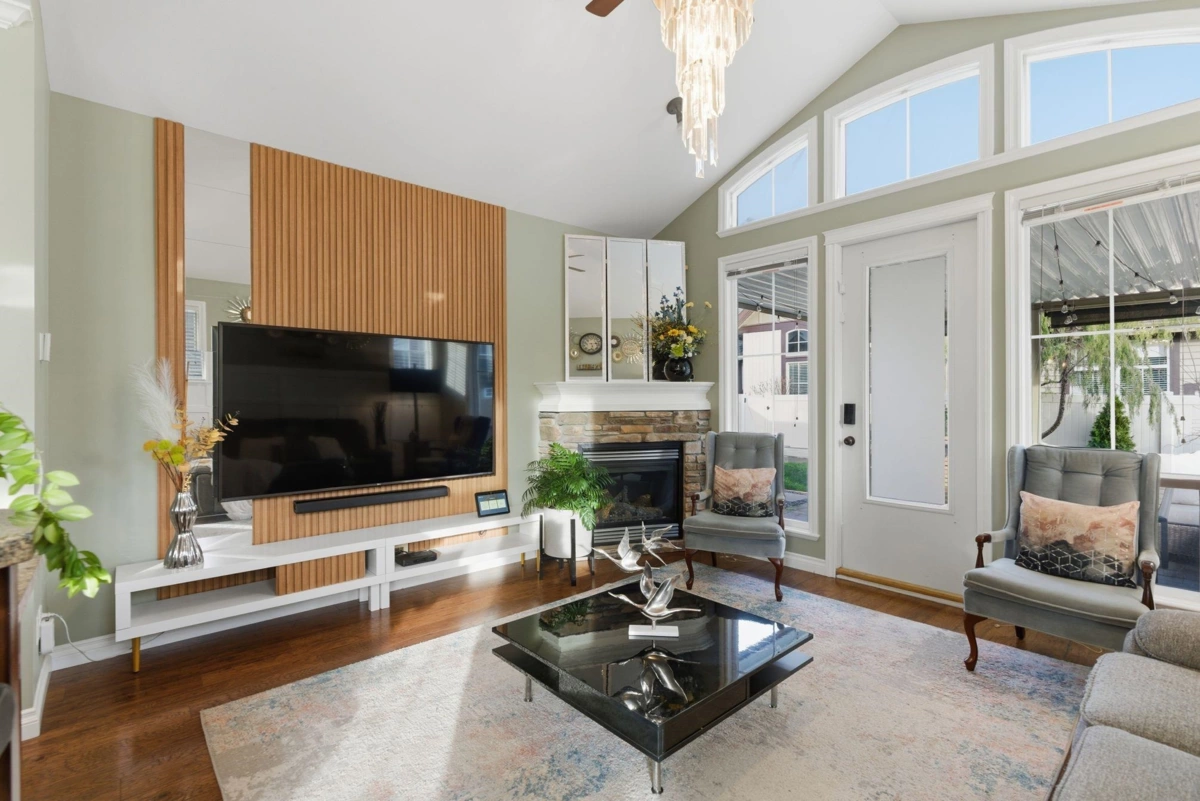 Primary Bedroom Photo of 41 6577 Southdowne Place, Chilliwack, BC