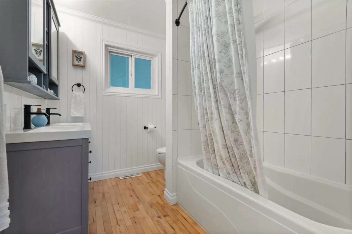 Guest Bathroom Photo of 9314 Jackson Street, Chilliwack, BC