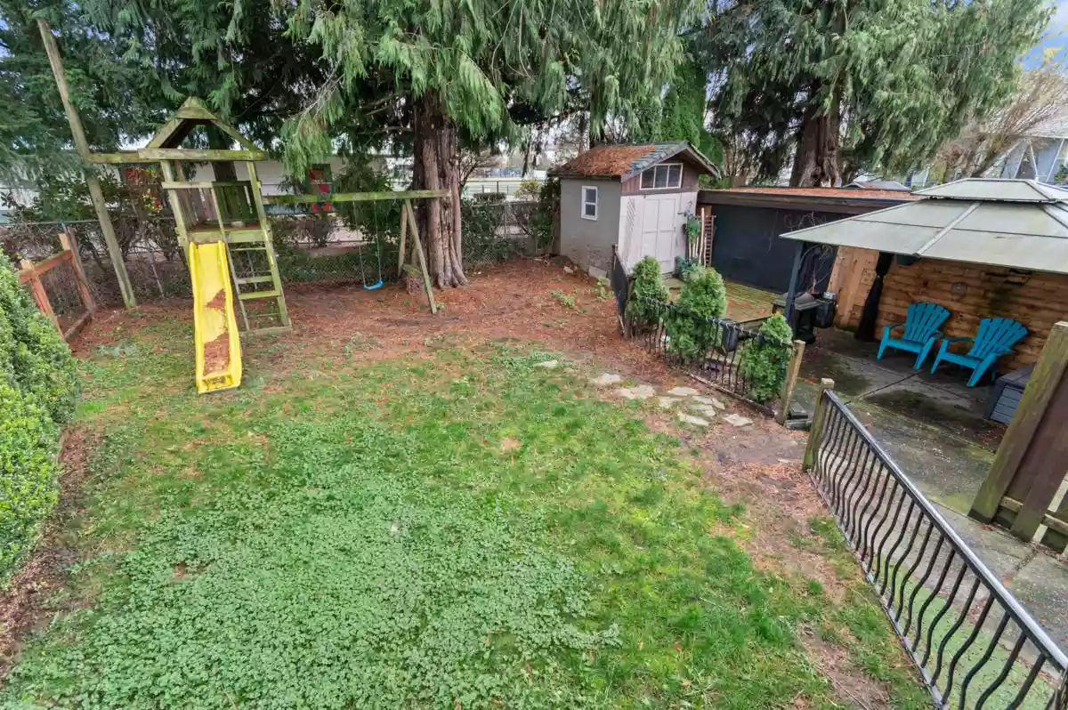 Hot Tub / Spa Photo of 9314 Jackson Street, Chilliwack, BC