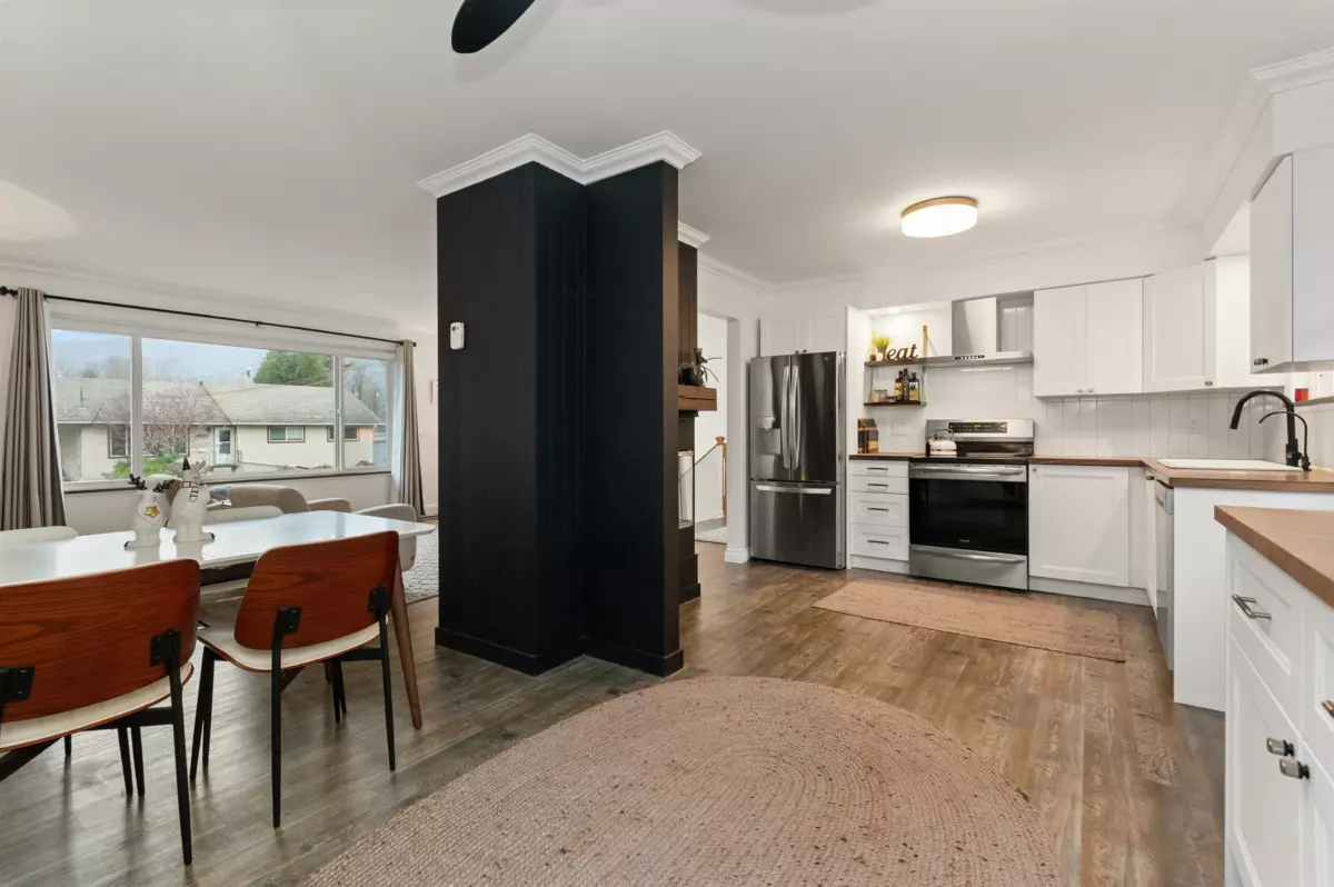 Kitchen Photo of 9314 Jackson Street, Chilliwack, BC