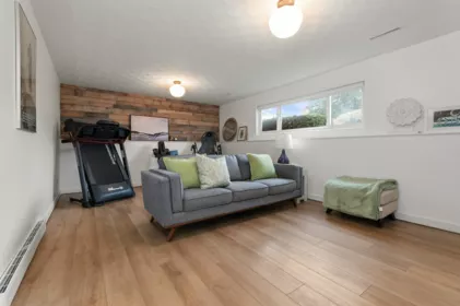 Entry Foyer Photo of 9314 Jackson Street, Chilliwack, BC