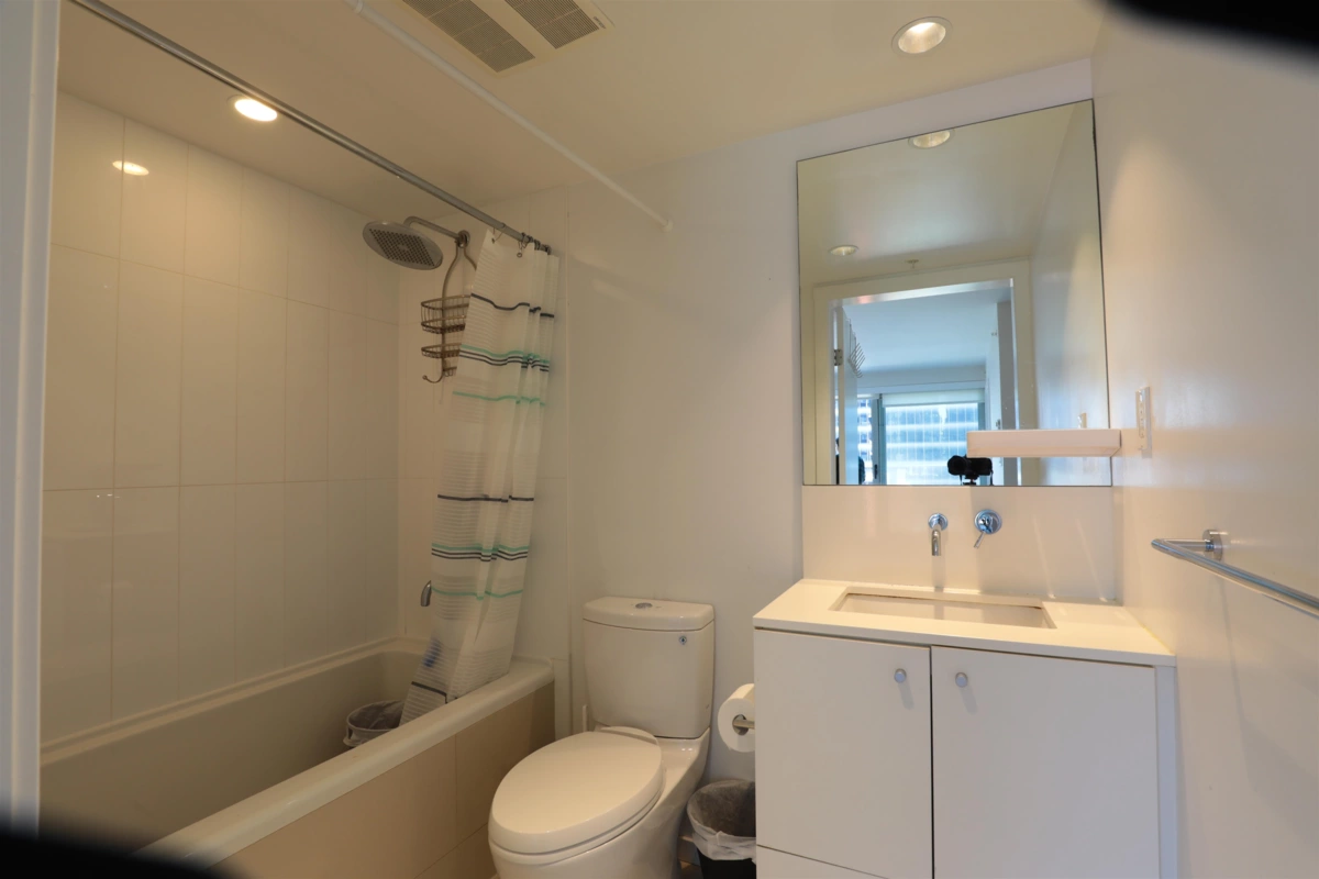 Family Room Photo of 908 999 Seymour Street, Vancouver, BC