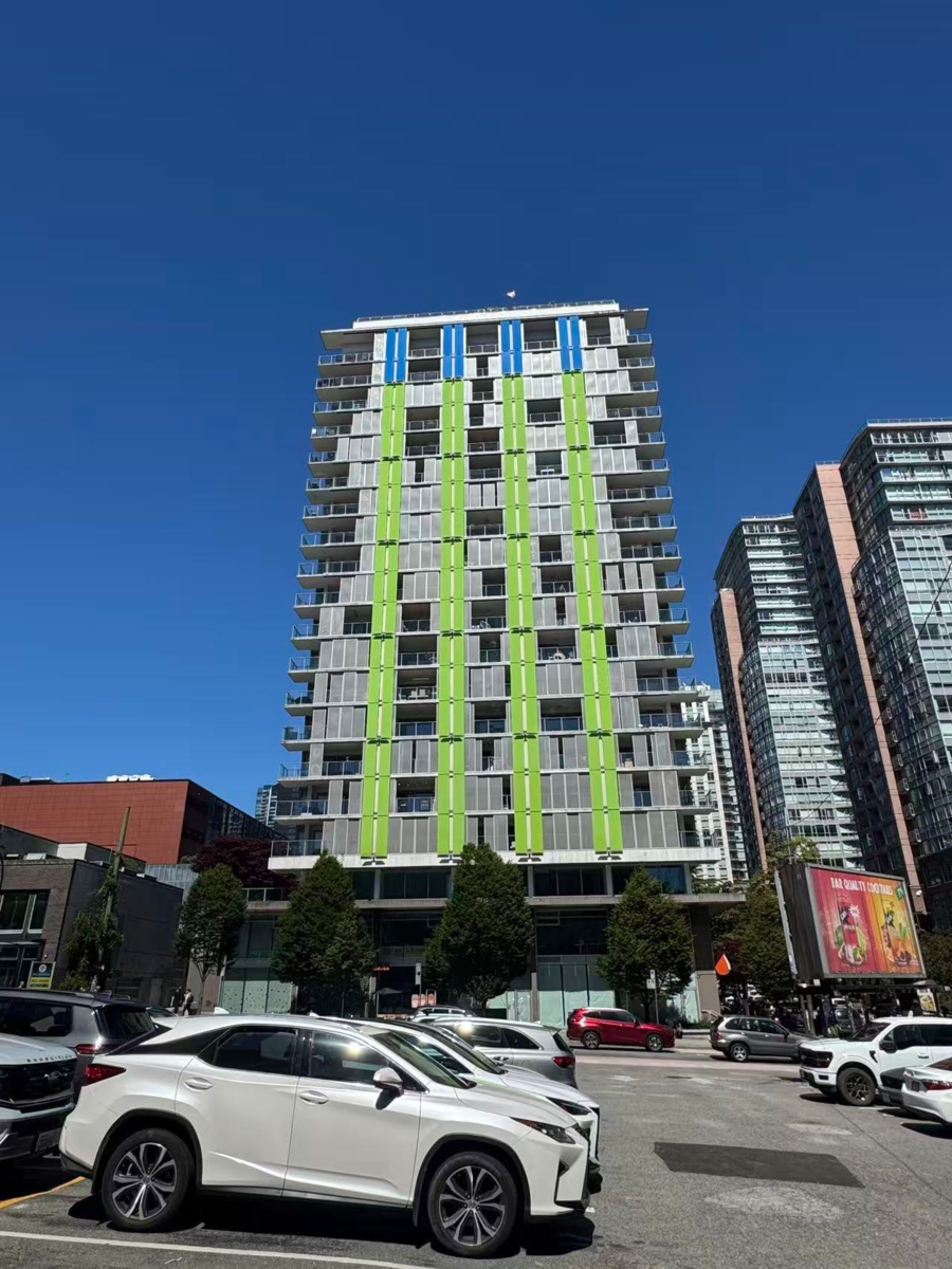 Office / Den Photo of 908 999 Seymour Street, Vancouver, BC