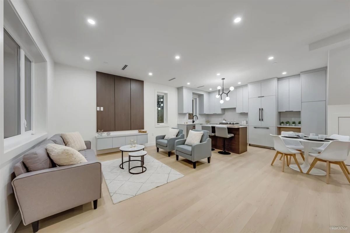 Family Room Photo of 1 6730 Heather Street, Vancouver, BC