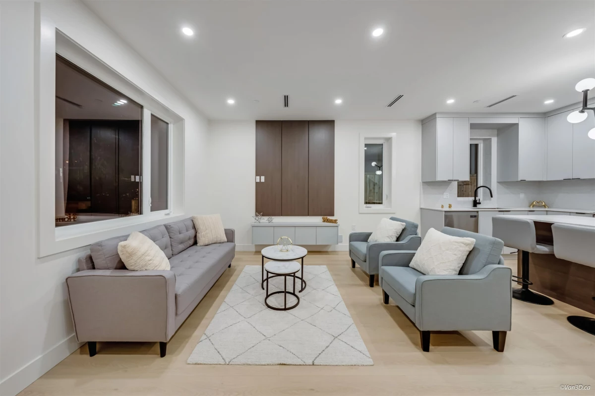 Kitchen Photo of 1 6730 Heather Street, Vancouver, BC