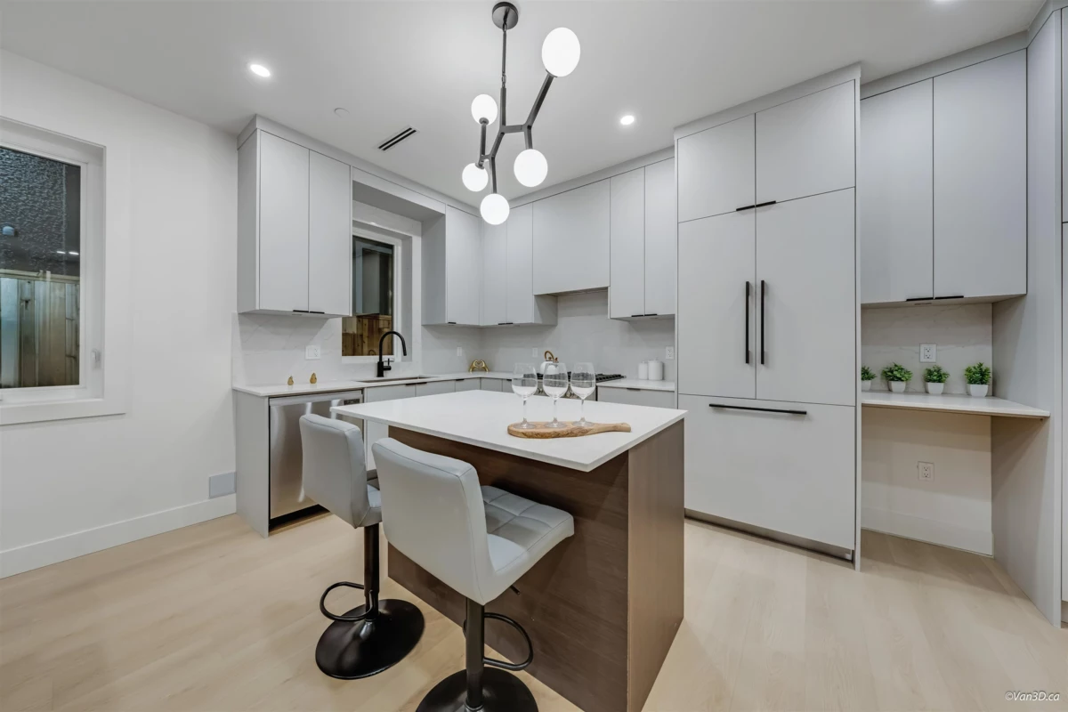 Primary Bedroom Photo of 1 6730 Heather Street, Vancouver, BC