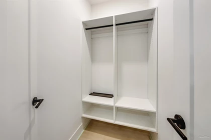 Guest Bathroom Photo of 1 6730 Heather Street, Vancouver, BC