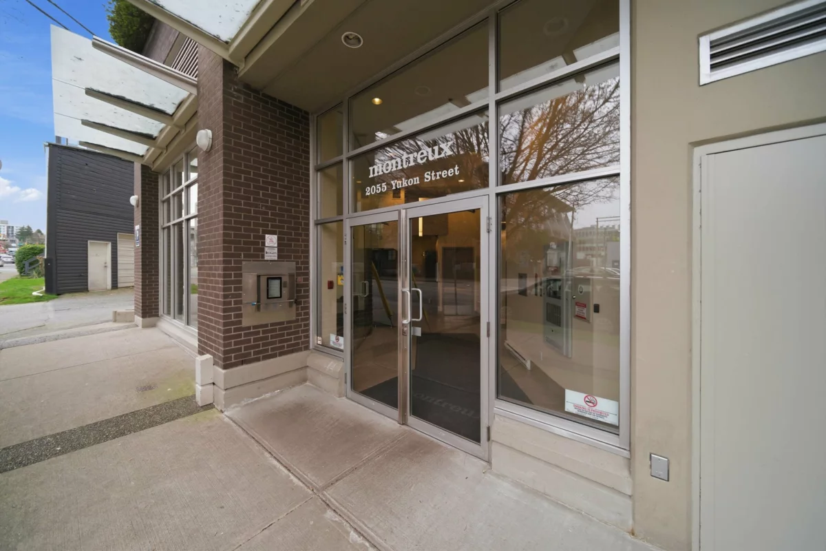 Outdoor Deck Photo of 306 2055 Yukon Street, Vancouver, BC