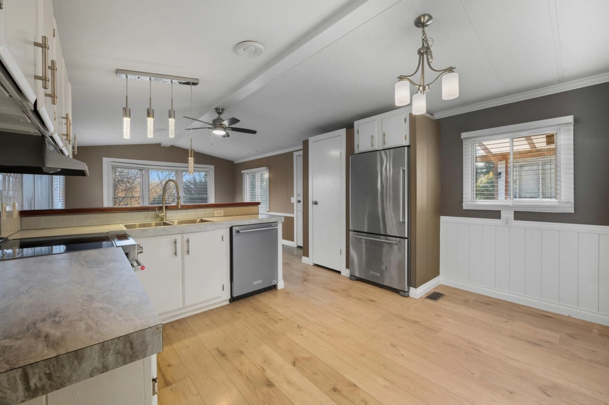 Bedroom 4 Photo of 21 34519 Lougheed Highway, Mission, BC