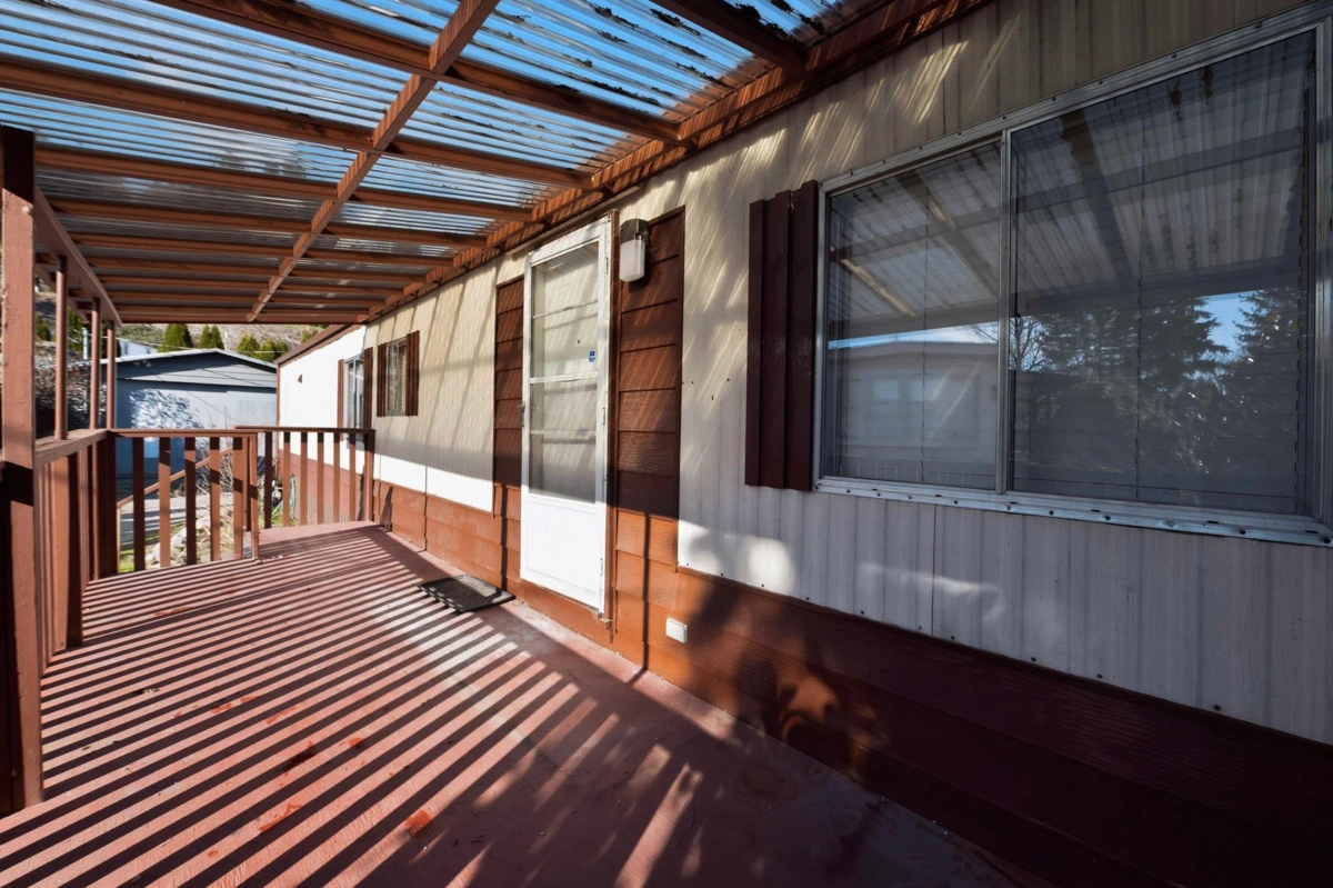 Garage Interior Photo of 21 34519 Lougheed Highway, Mission, BC