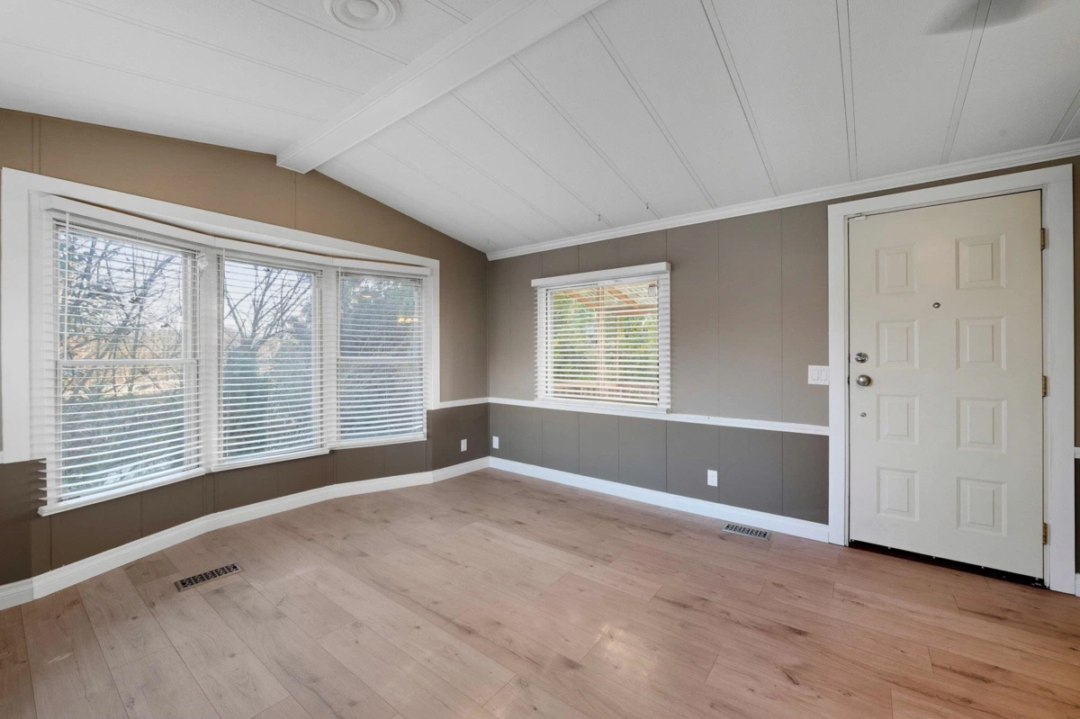 Kitchen Photo of 21 34519 Lougheed Highway, Mission, BC