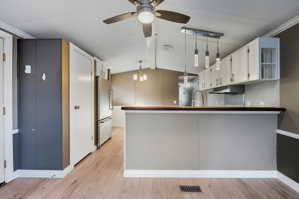 Primary Bedroom Photo of 21 34519 Lougheed Highway, Mission, BC