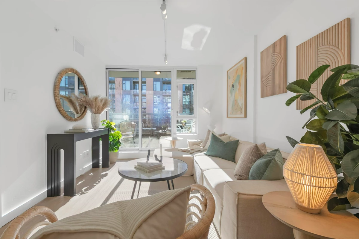 Basement Recreation Room Photo of 374 2080 W Broadway, Vancouver, BC