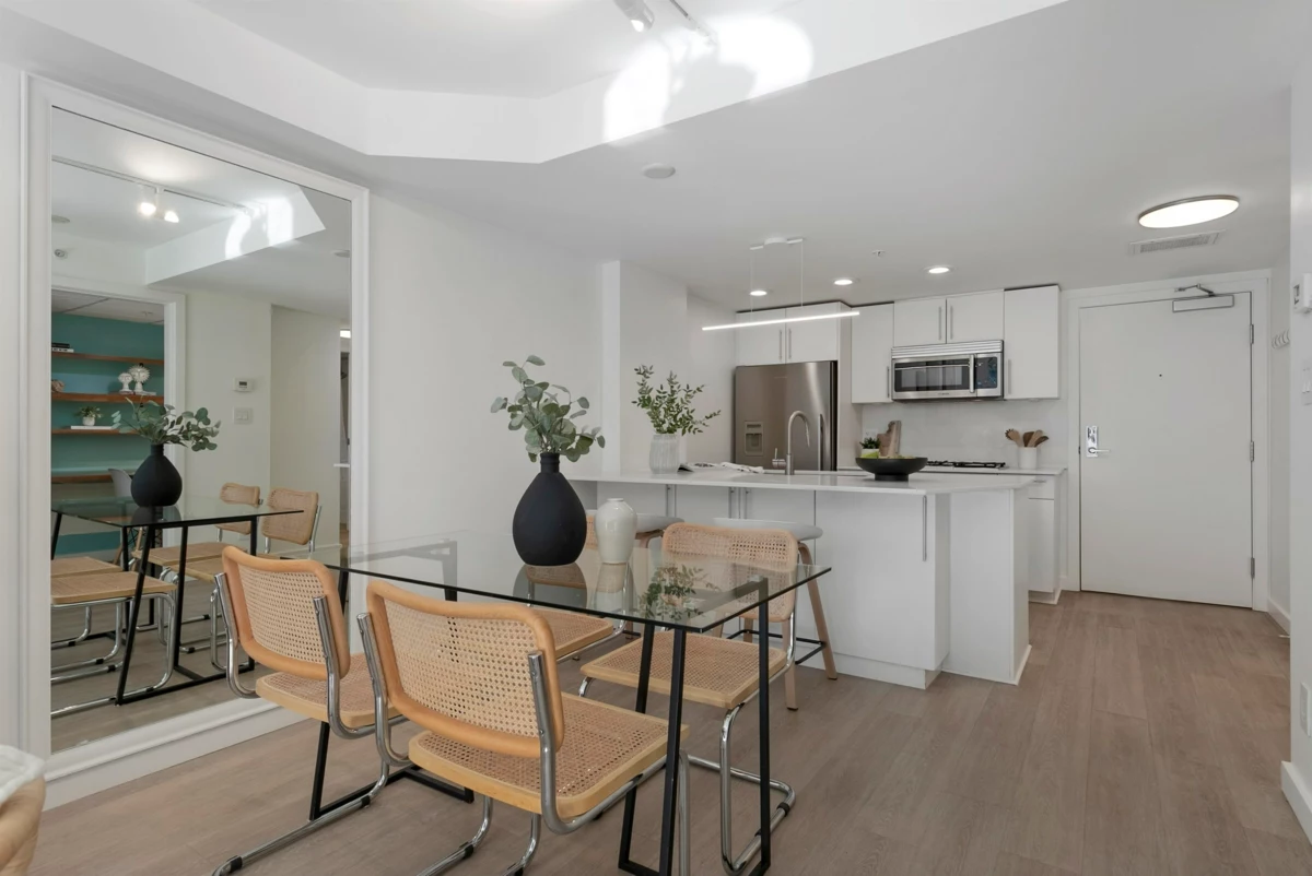 Breakfast Nook Photo of 374 2080 W Broadway, Vancouver, BC