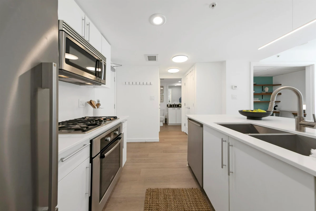 Dining Area Photo of 374 2080 W Broadway, Vancouver, BC