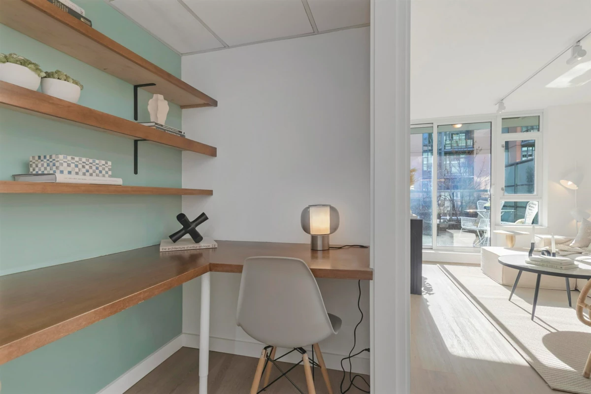 Loft / Bonus Room Photo of 374 2080 W Broadway, Vancouver, BC