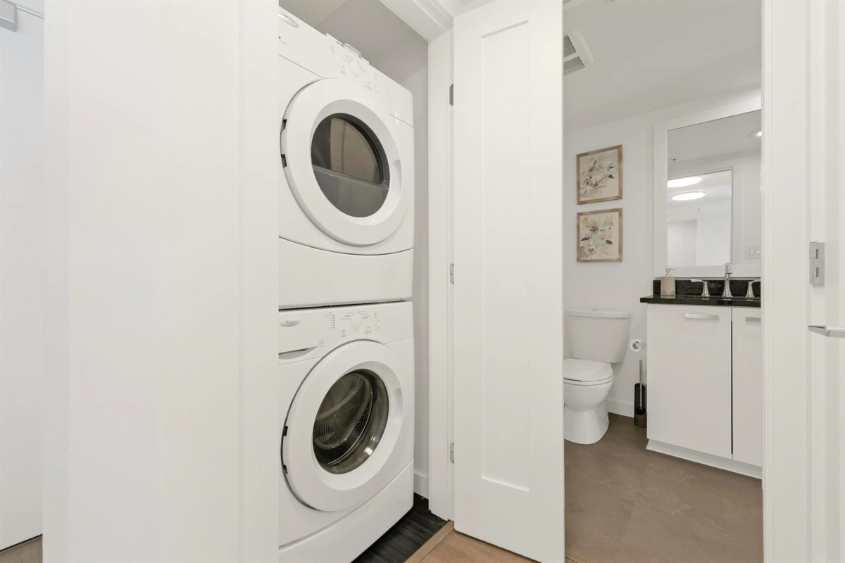 Outdoor Patio Photo of 374 2080 W Broadway, Vancouver, BC