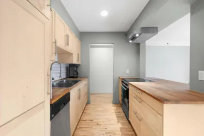 Kitchen Photo of 104 1549 Kitchener Street, Vancouver, BC