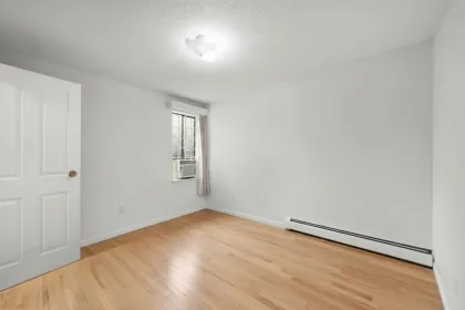 Walk-In Closet Photo of 104 1549 Kitchener Street, Vancouver, BC