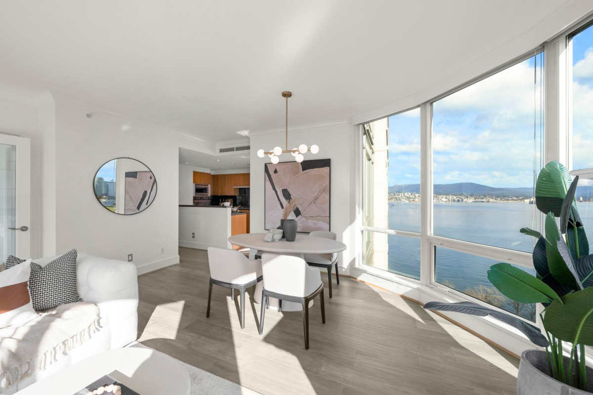 Primary Bathroom Photo of 1503 323 Jervis Street, Vancouver, BC