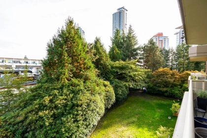 Backyard Photo of 402 728 Farrow Street, Coquitlam, BC