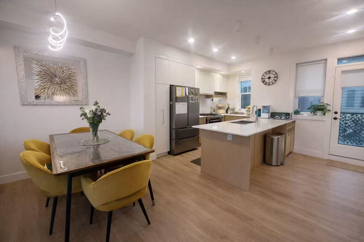 Kitchen Photo of 7 2350 165 Street, Surrey, BC