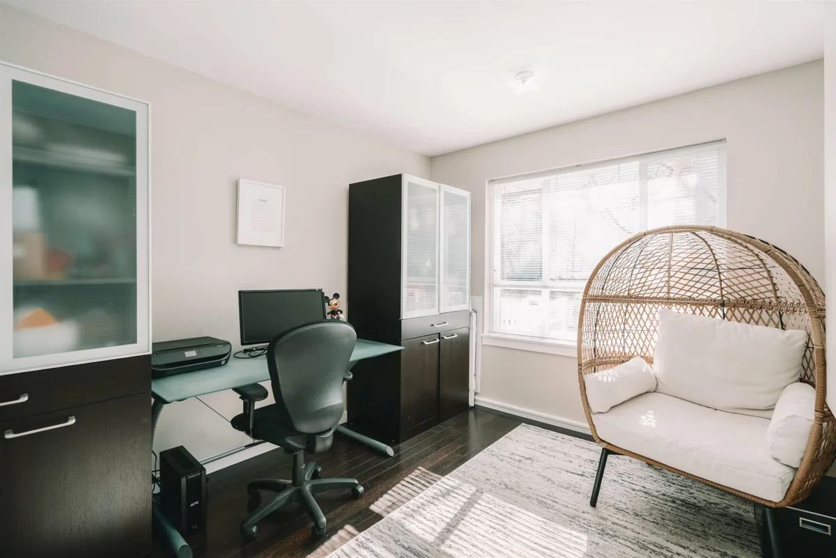 Hallway Photo of 136 2418 Avon Place, Port Coquitlam, BC