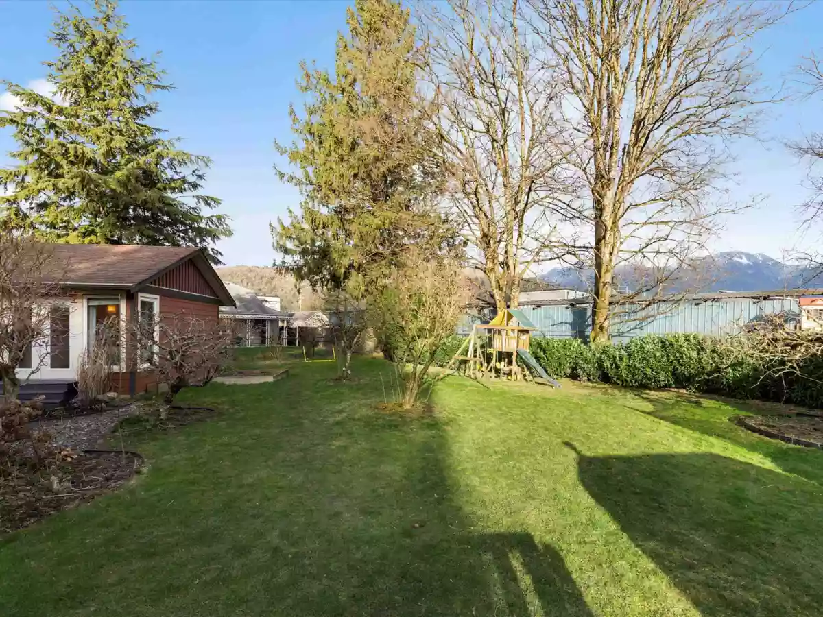 Aerial View of 6909 Fraser Drive, Agassiz, BC