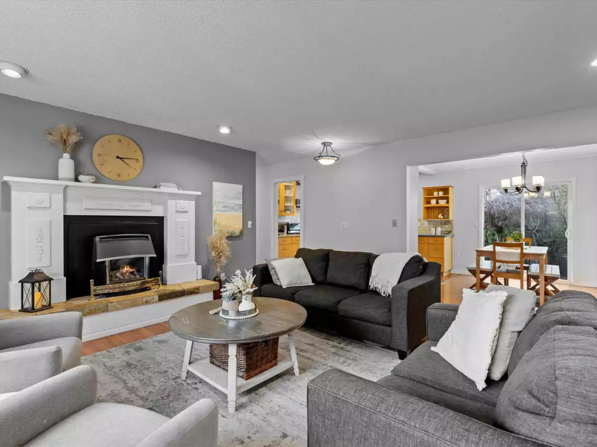 Dining Area Photo of 6909 Fraser Drive, Agassiz, BC