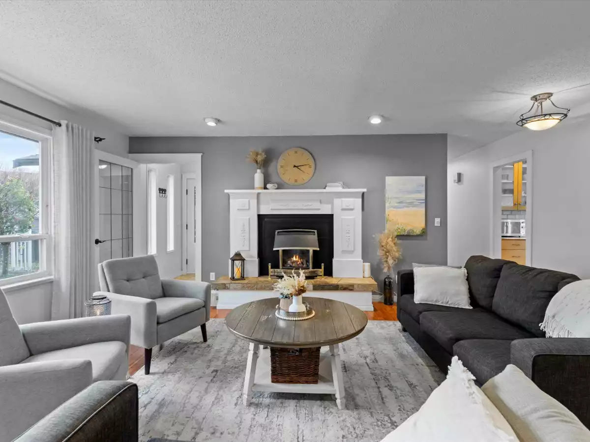 Family Room Photo of 6909 Fraser Drive, Agassiz, BC