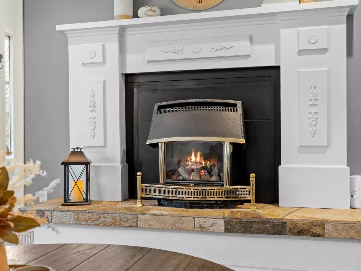 Kitchen Photo of 6909 Fraser Drive, Agassiz, BC