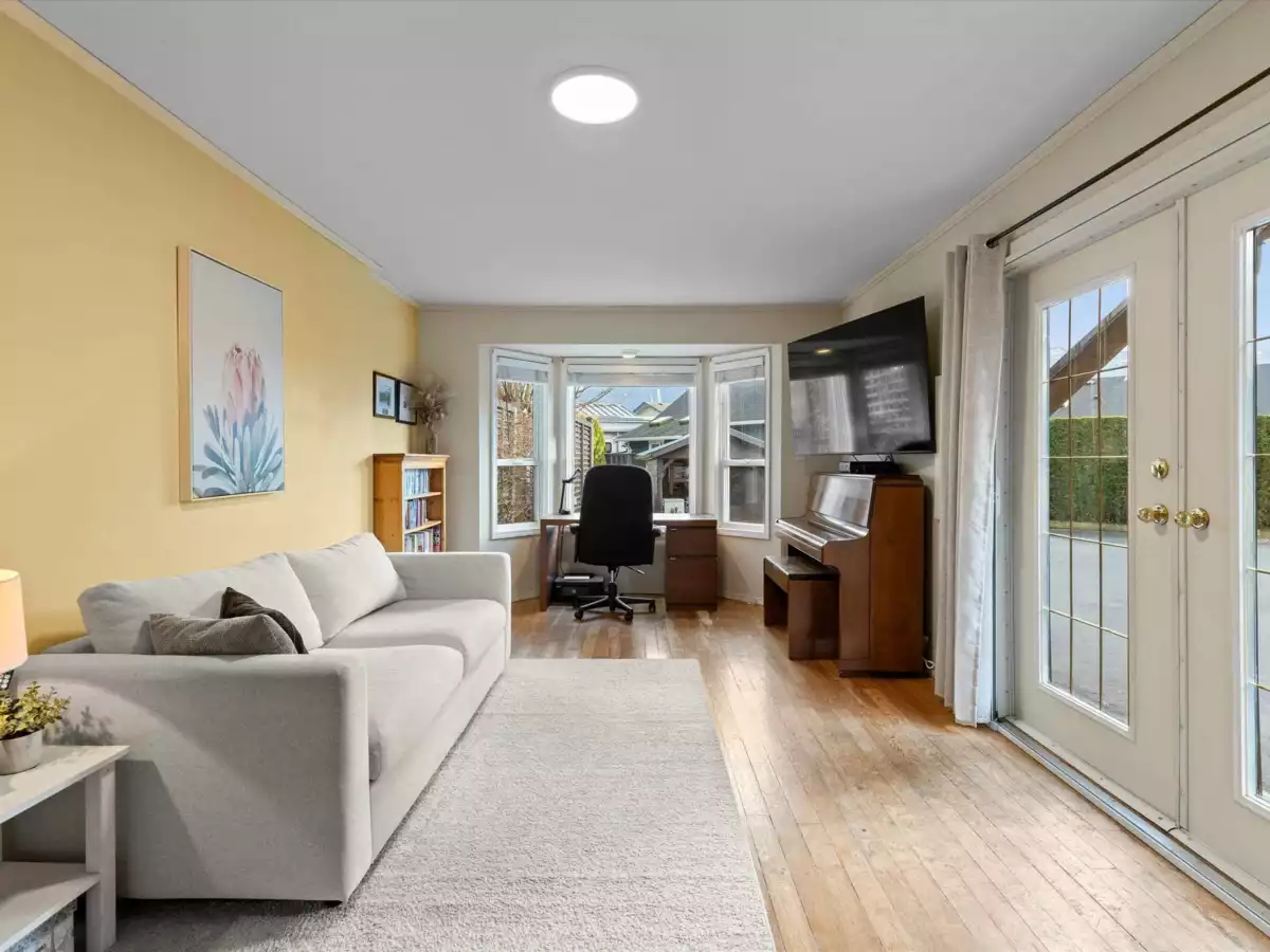 Mudroom Photo of 6909 Fraser Drive, Agassiz, BC