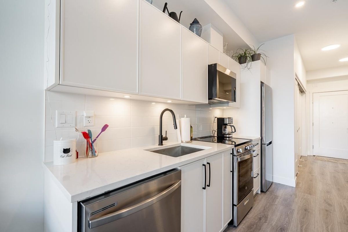 Breakfast Nook Photo of 105 22575 Brown Avenue, Maple Ridge, BC