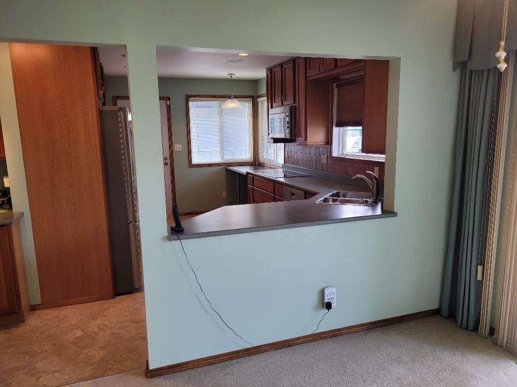 Breakfast Nook Photo of 2126 Meadows Street, Abbotsford, BC