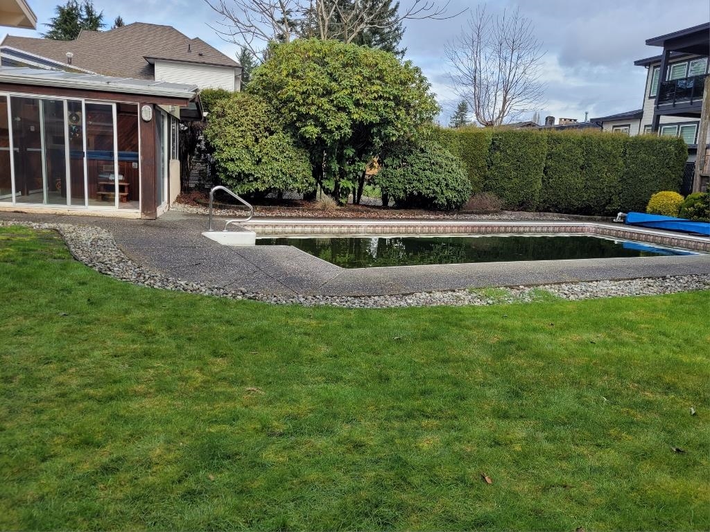 Swimming Pool Photo of 2126 Meadows Street, Abbotsford, BC