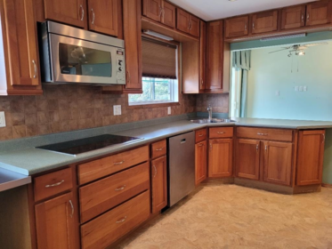2126 Meadows Street, Abbotsford, BC