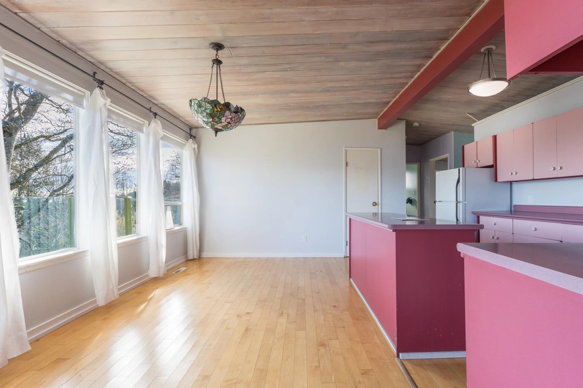 Breakfast Nook Photo of 494 Sargent Road, Gibsons, BC