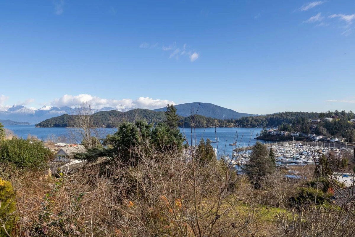 Family Room Photo of 494 Sargent Road, Gibsons, BC