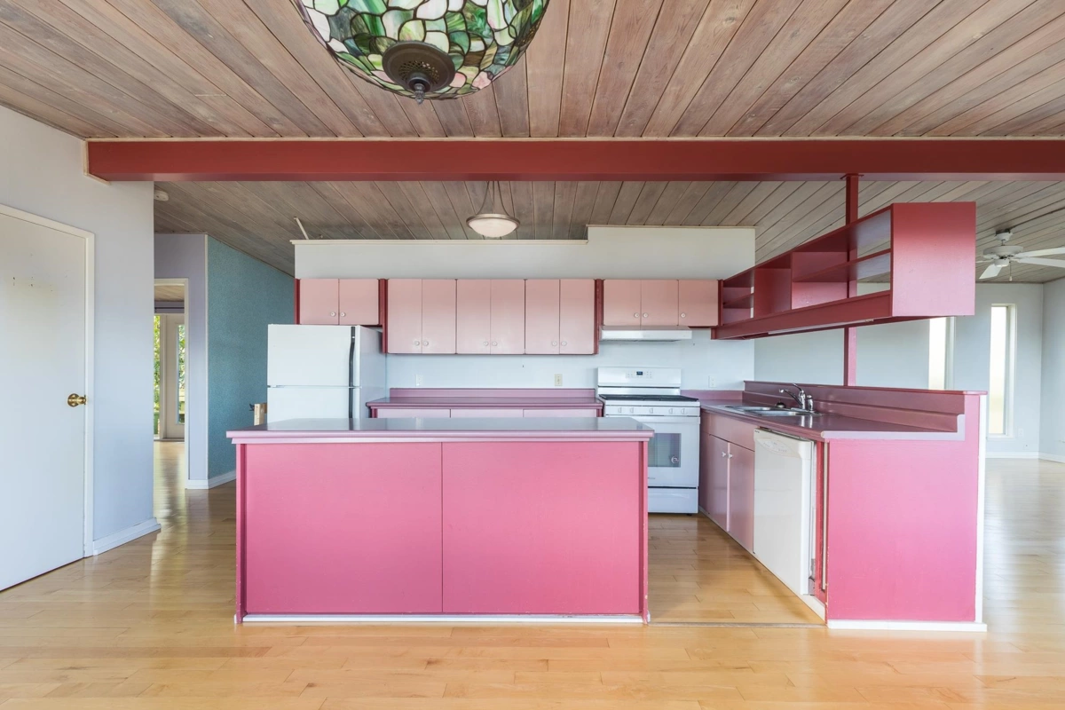 Primary Bathroom Photo of 494 Sargent Road, Gibsons, BC