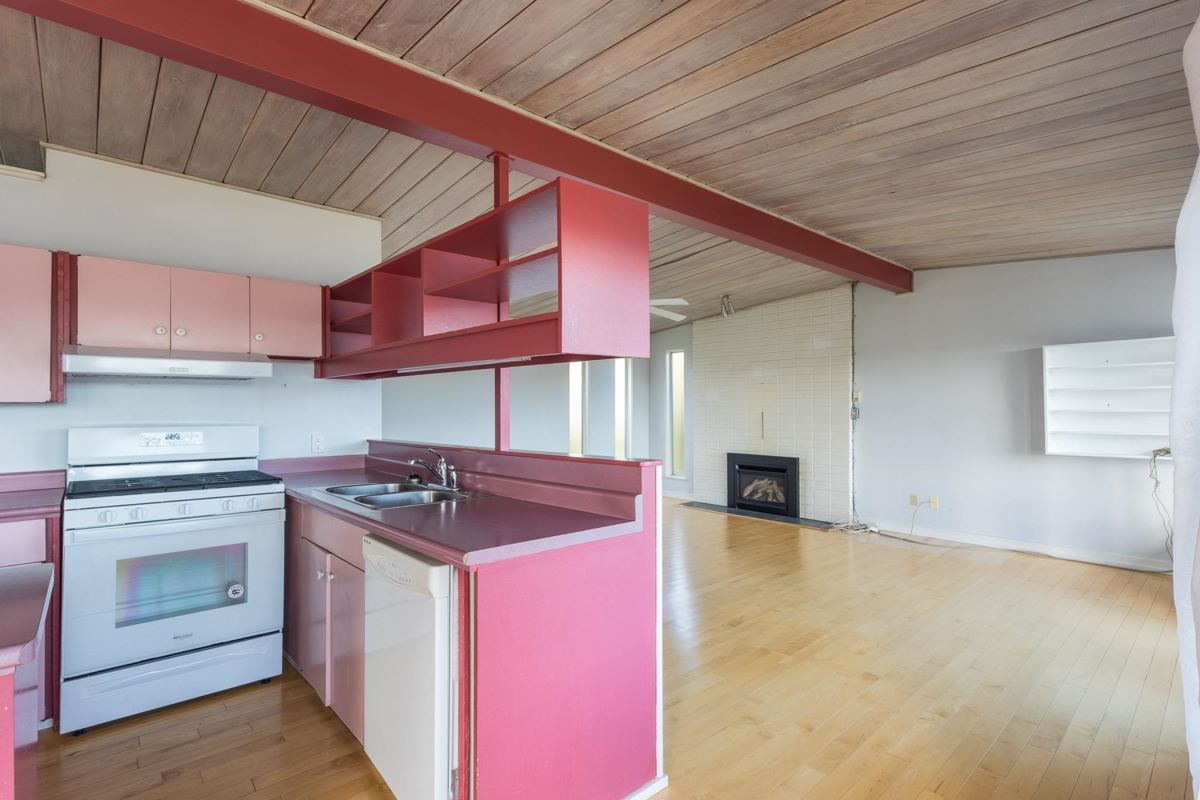 Primary Bedroom Photo of 494 Sargent Road, Gibsons, BC