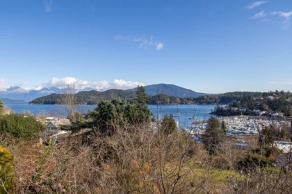 494 Sargent Road, Gibsons, BC, Gibsons — Single Family Residence for sale
