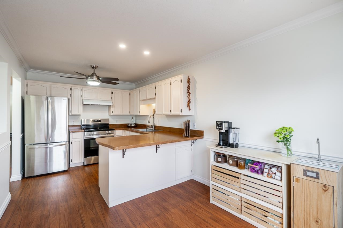 Basement Recreation Room Photo of 30 3380 Gladwin Road, Abbotsford, BC