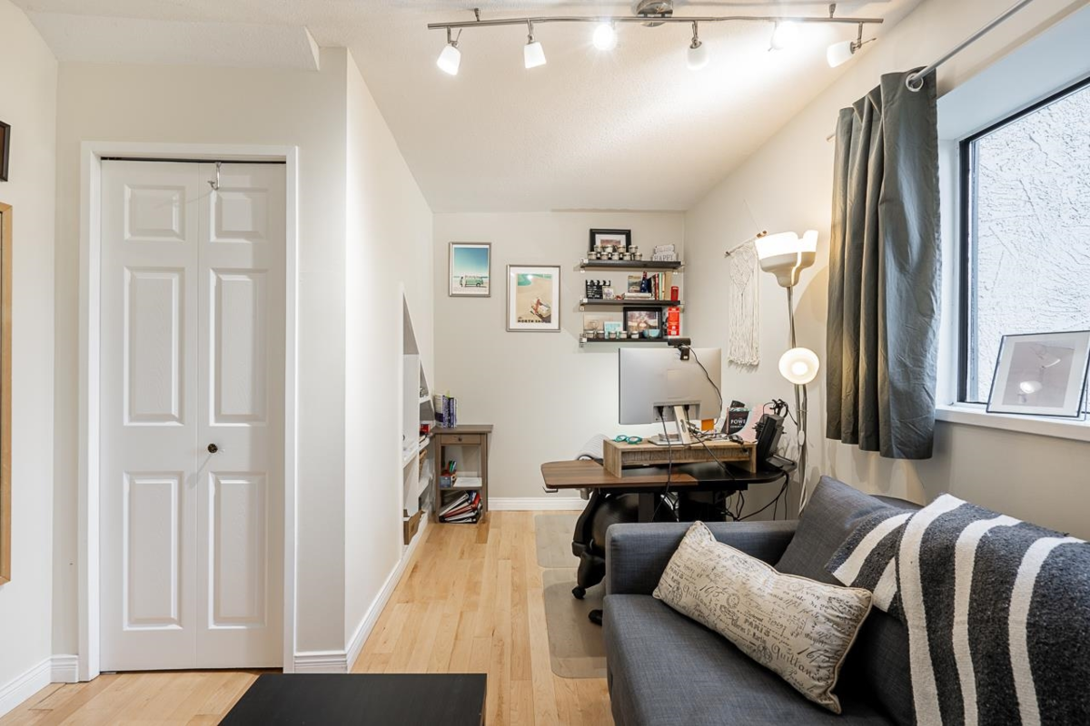 Bedroom 3 Photo of 40575 No. 4 Road, Abbotsford, BC