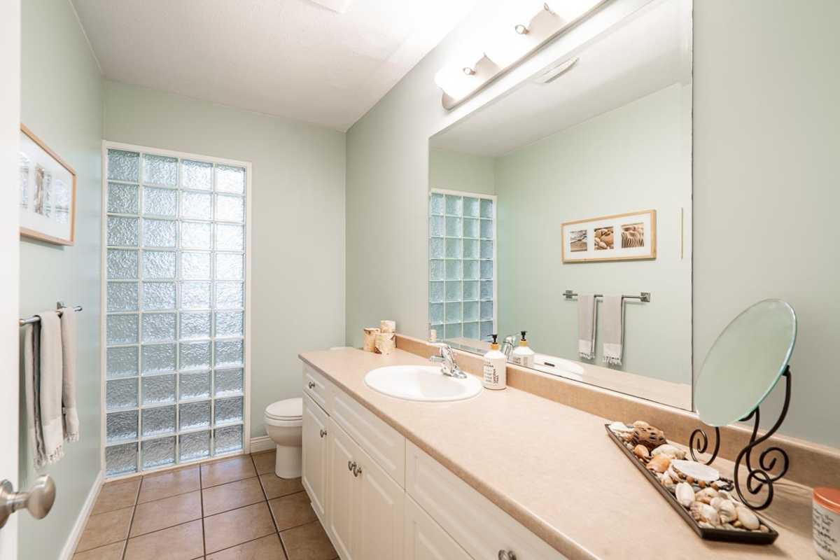 Bedroom 4 Photo of 40575 No. 4 Road, Abbotsford, BC