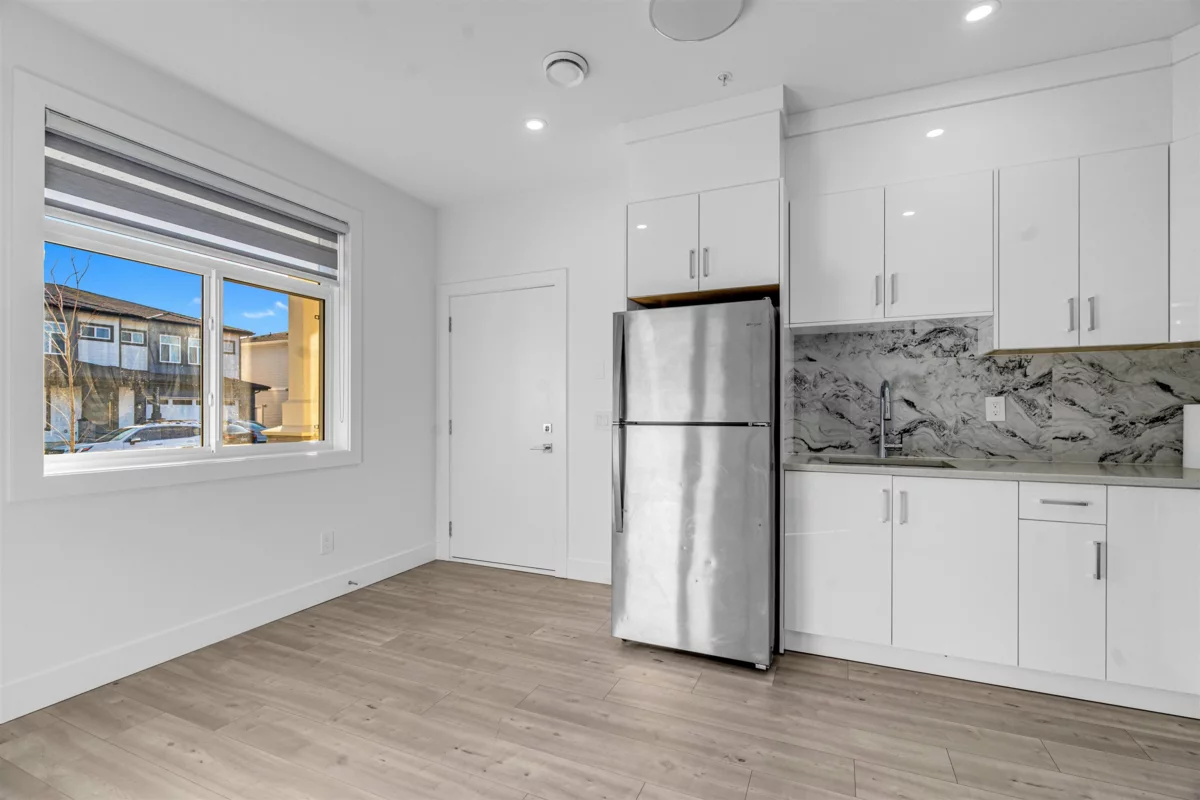 Entry Foyer Photo of 32689 Carter Avenue, Mission, BC