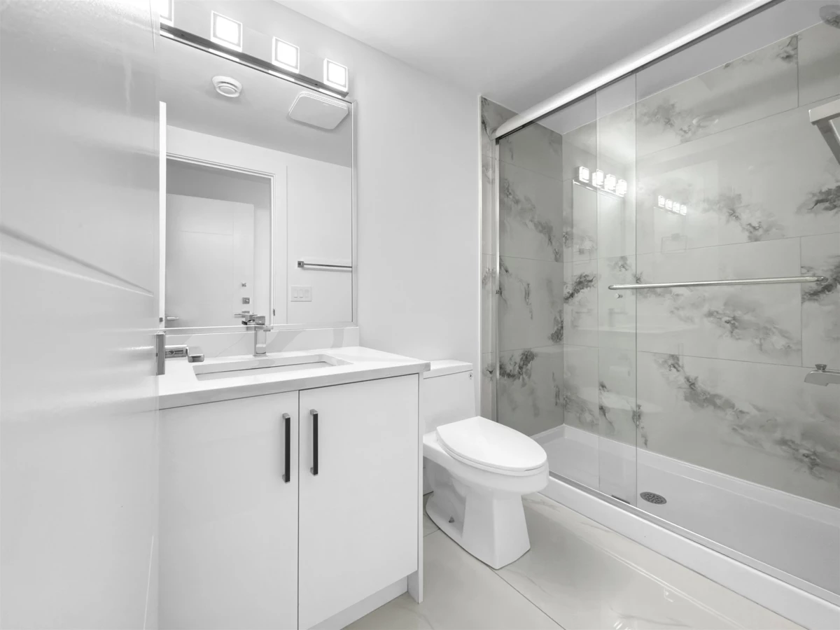 Garage Interior Photo of 32689 Carter Avenue, Mission, BC